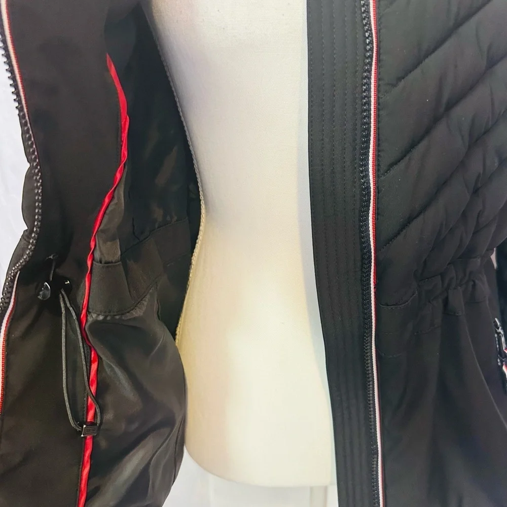 Women’s Black Quilted Hooded Jacket